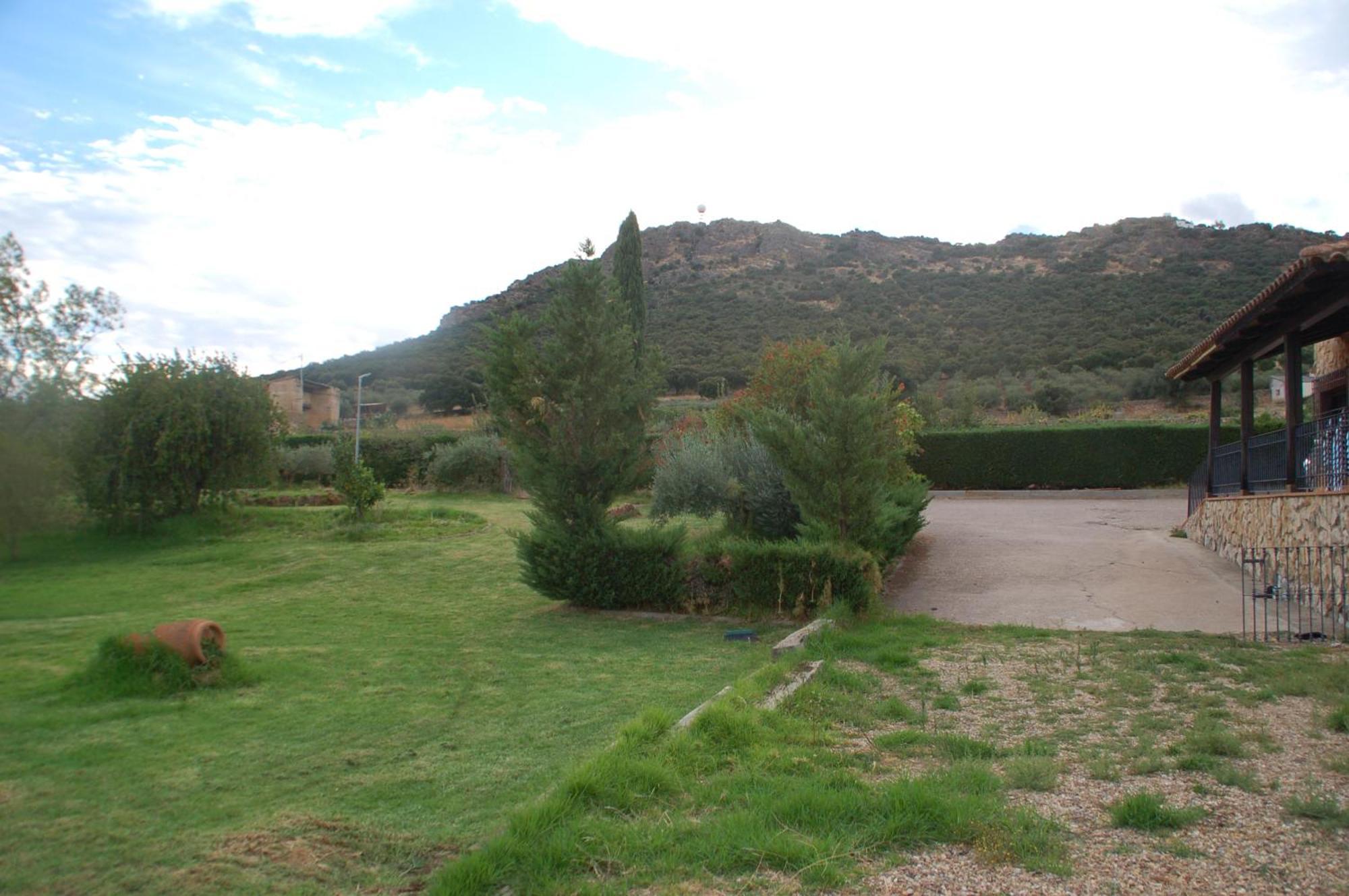 Casa Rural Dalia Sierra de Fuentes Екстериор снимка